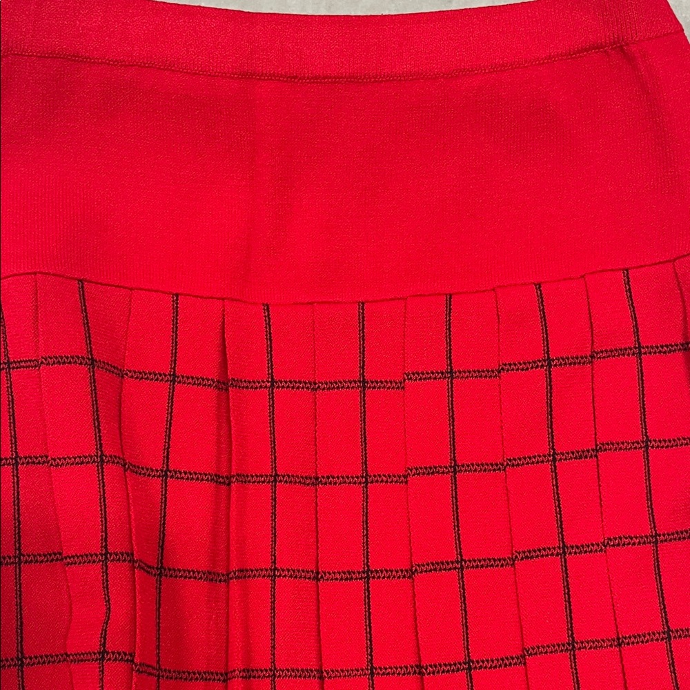 Vintage St. John collection size 14 Red Plaid Women's Skirt fully pleated - Picture 2 of 7